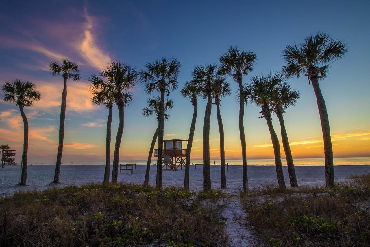 Safari Suite Bradenton Beach Exterior foto